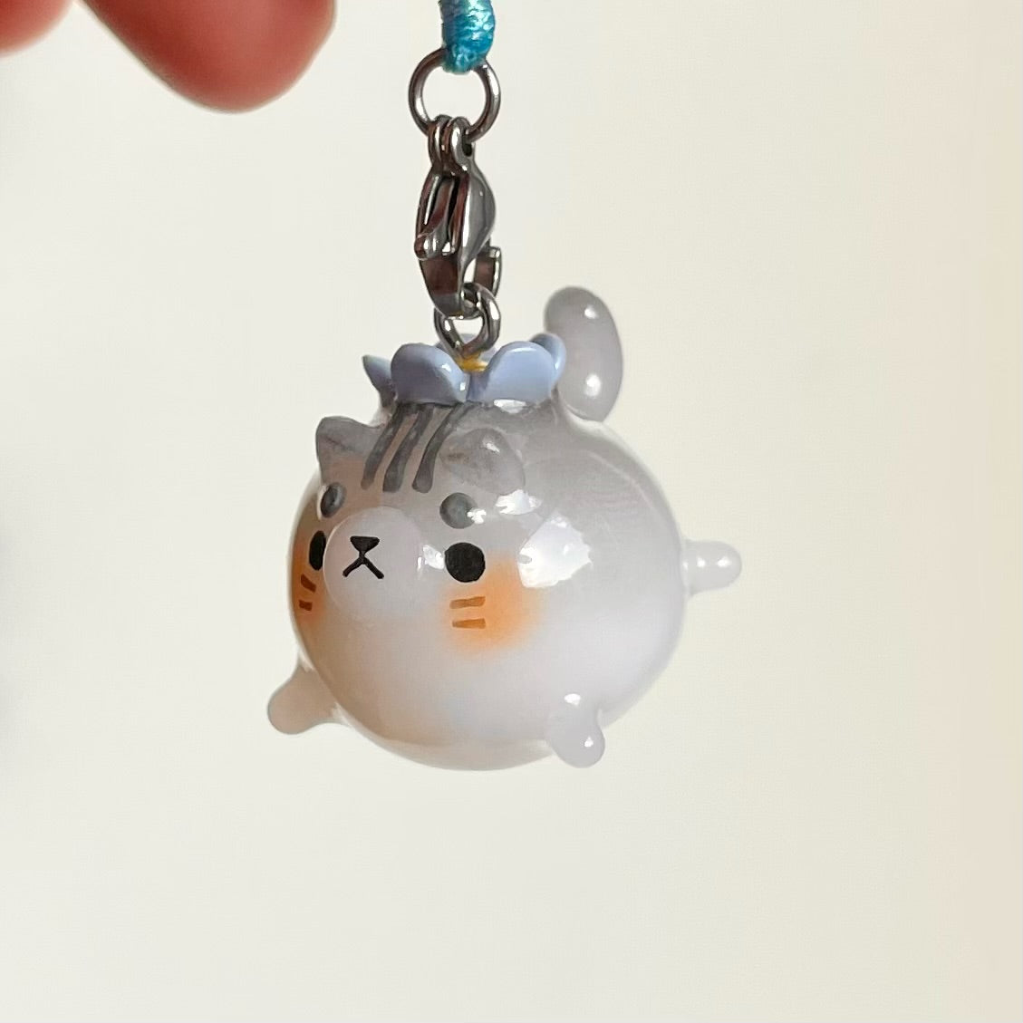 (Catalogue) Grey Tabby Cat