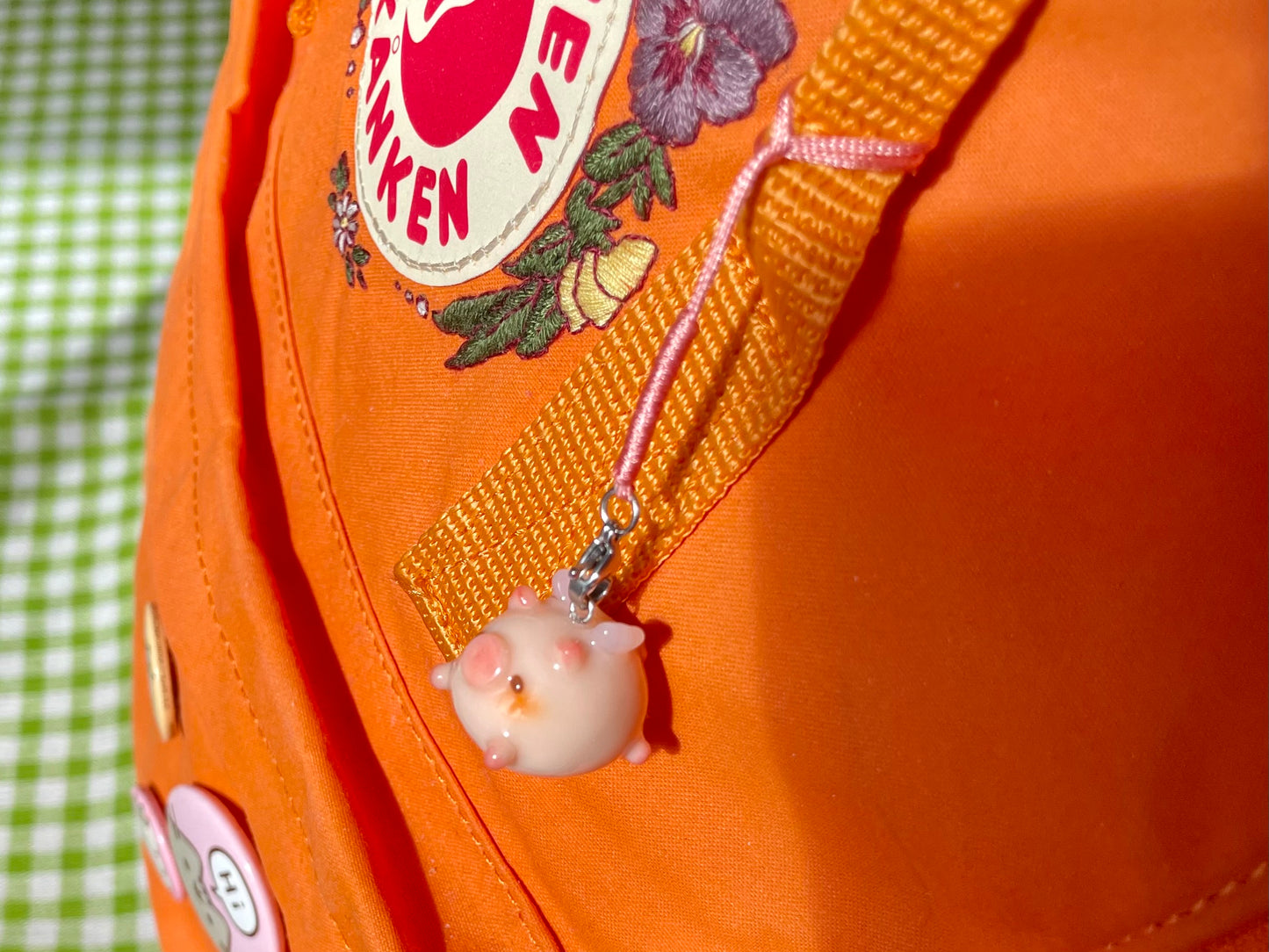 (Catalogue) Flying Pig
