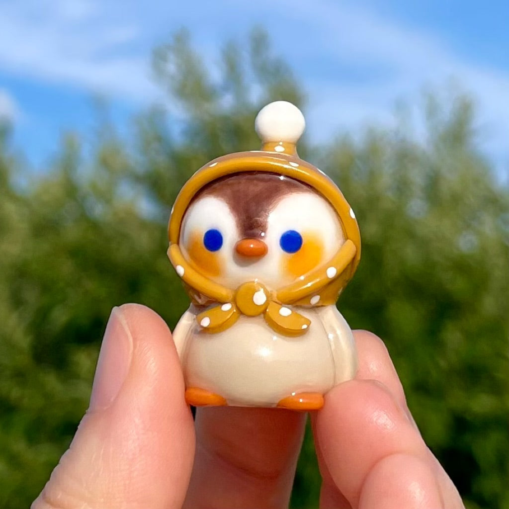 Penguin Desk Friend
