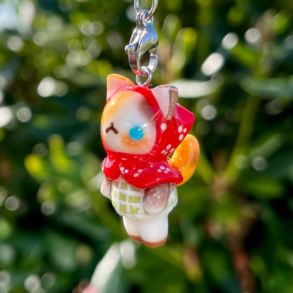 (Catalogue) Red Hood Cat