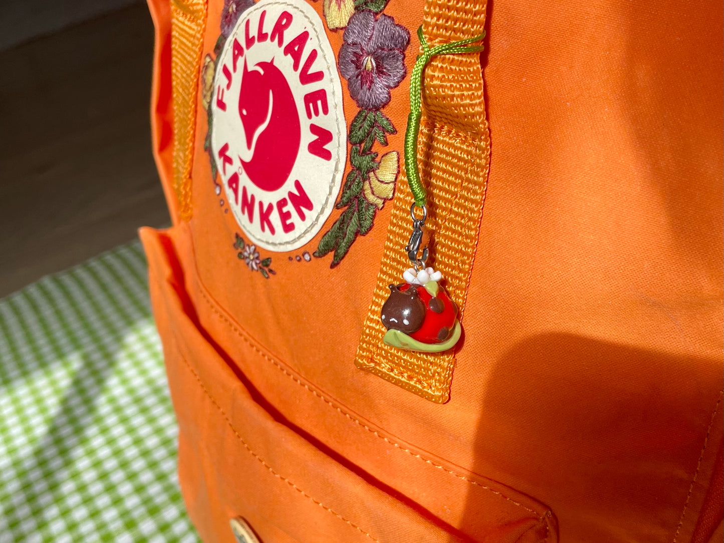 (Catalogue) Ladybug