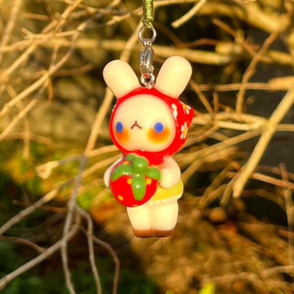 (Clearance) Jumbo Strawberry Bunny