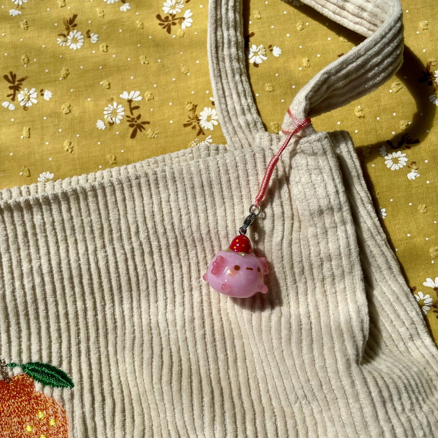 (Catalogue) Strawberry Axolotl