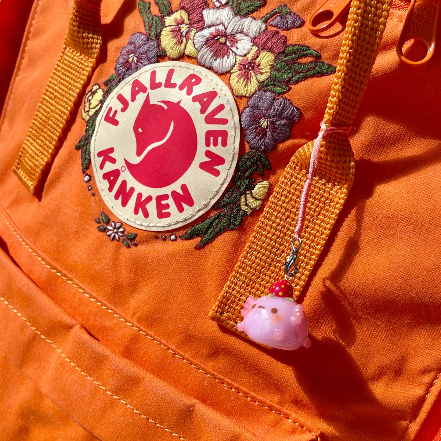 (Catalogue) Strawberry Axolotl